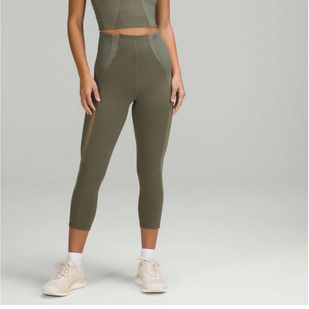 Lululemon Everlux and Mesh Super High Rise Training Crop 21” Army Green Size 10 - Picture 4 of 10